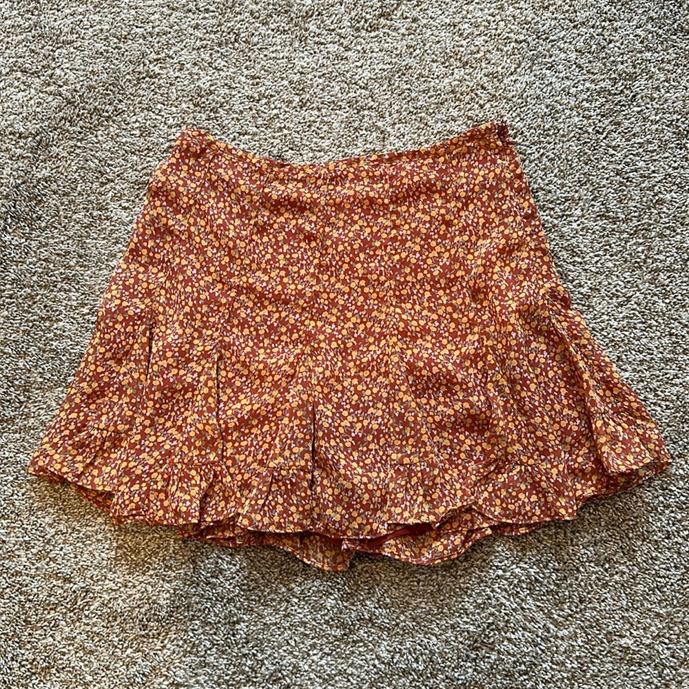 Like New Floral Skort